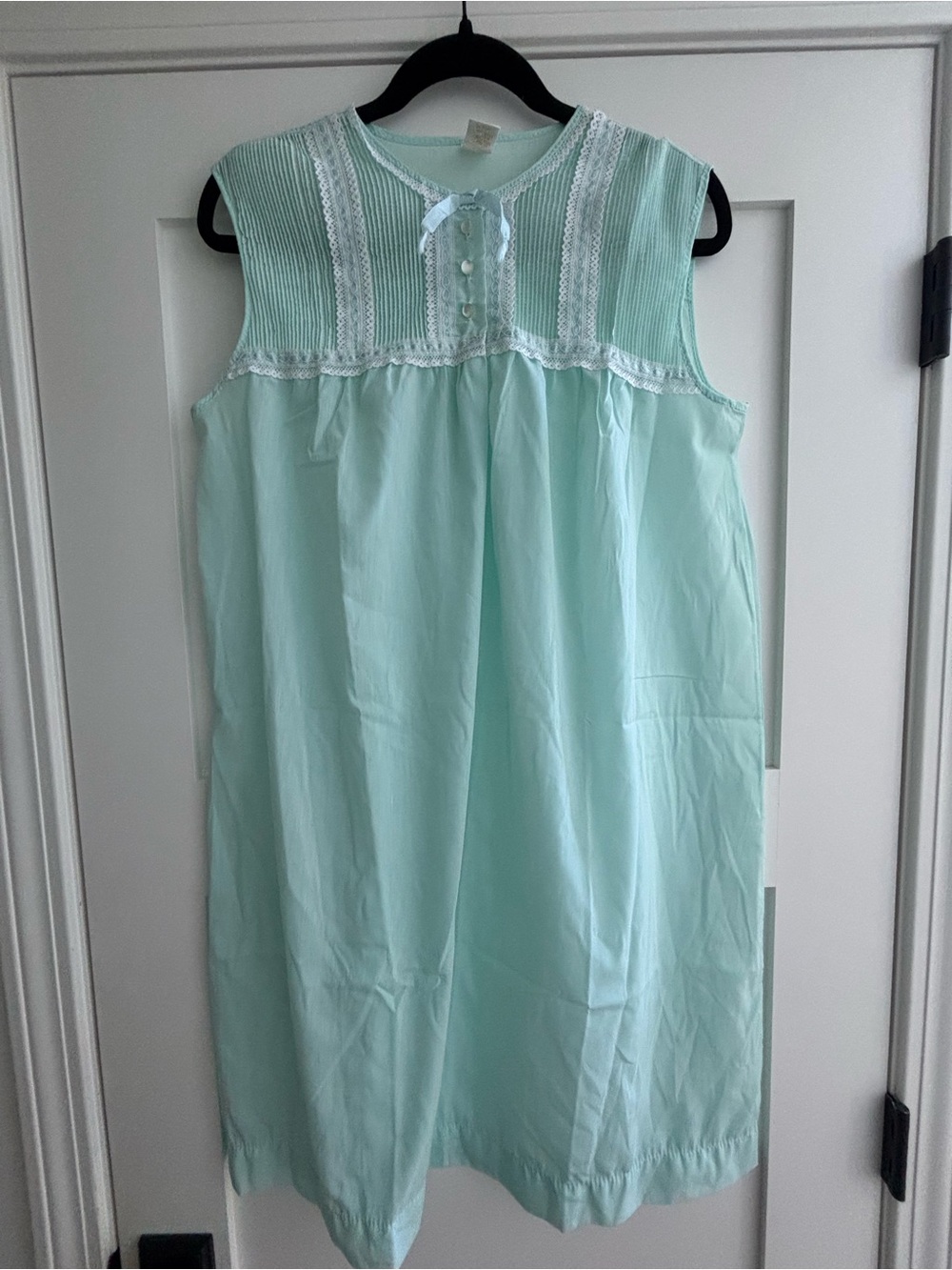 Women's Vintage Mint Green Sleeveless Nightgown - Barbizon